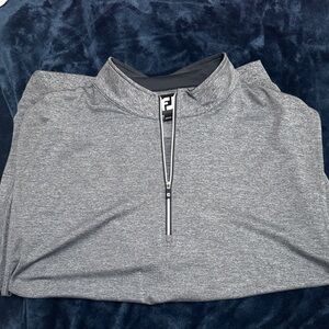 Footjoy Gray Quarter-Zip sleeve less Pullover.